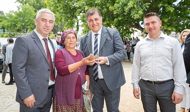 Başkan Tugay’dan Bergama’da altın madenine karşı birlik mesajı “Hepimizin mücadele etmesi gerek”