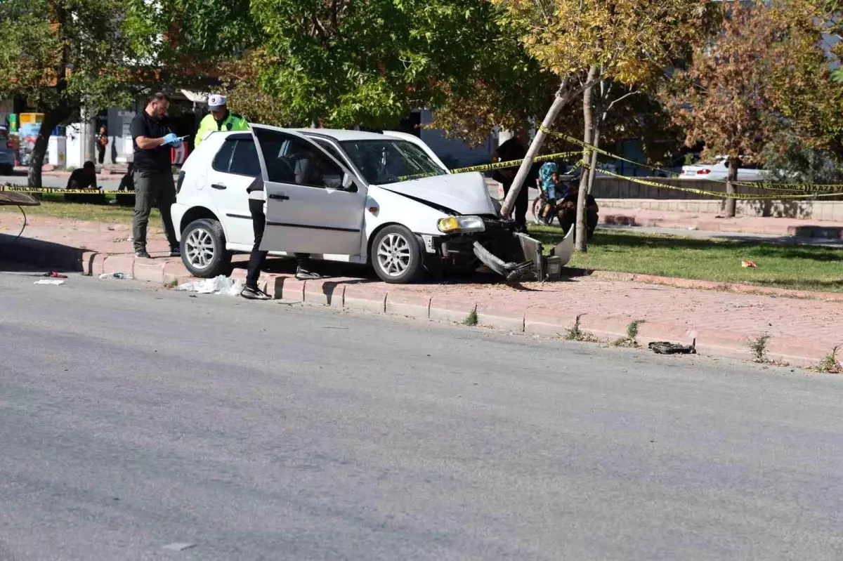 Konya’da Kalp Krizi Geçiren Sürücü Ağaçta Durabildi