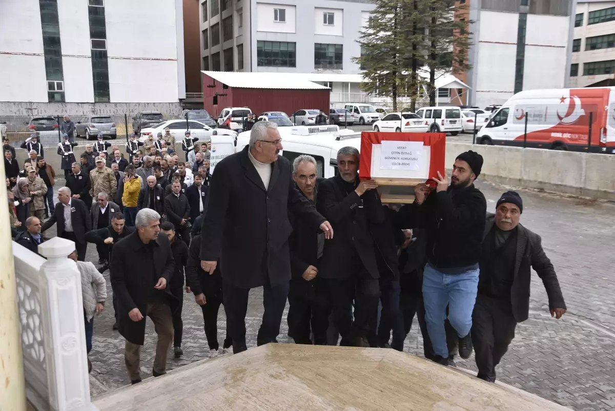 Bitlis’te Kalp Krizi Nedeniyle İki Güvenlik Korucusu Hayatını Kaybetti